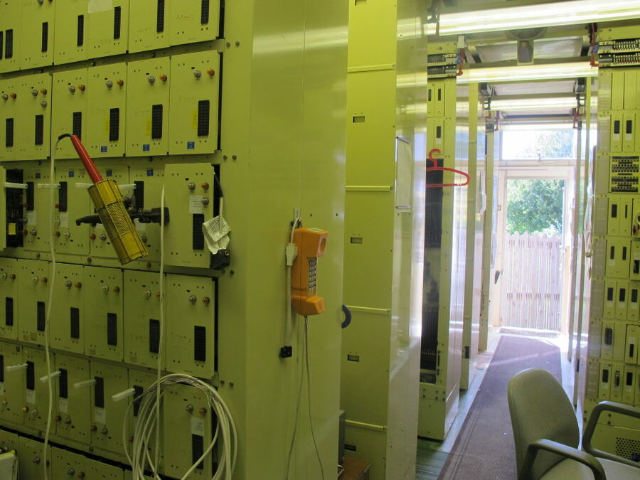 A TXE2 electronic telephone exchange